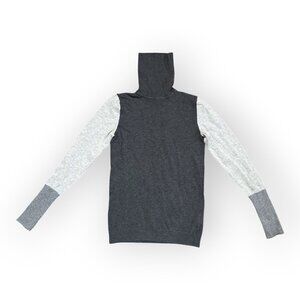 Apt. 9 Gray Ribbed Turtleneck Sweater – Size M